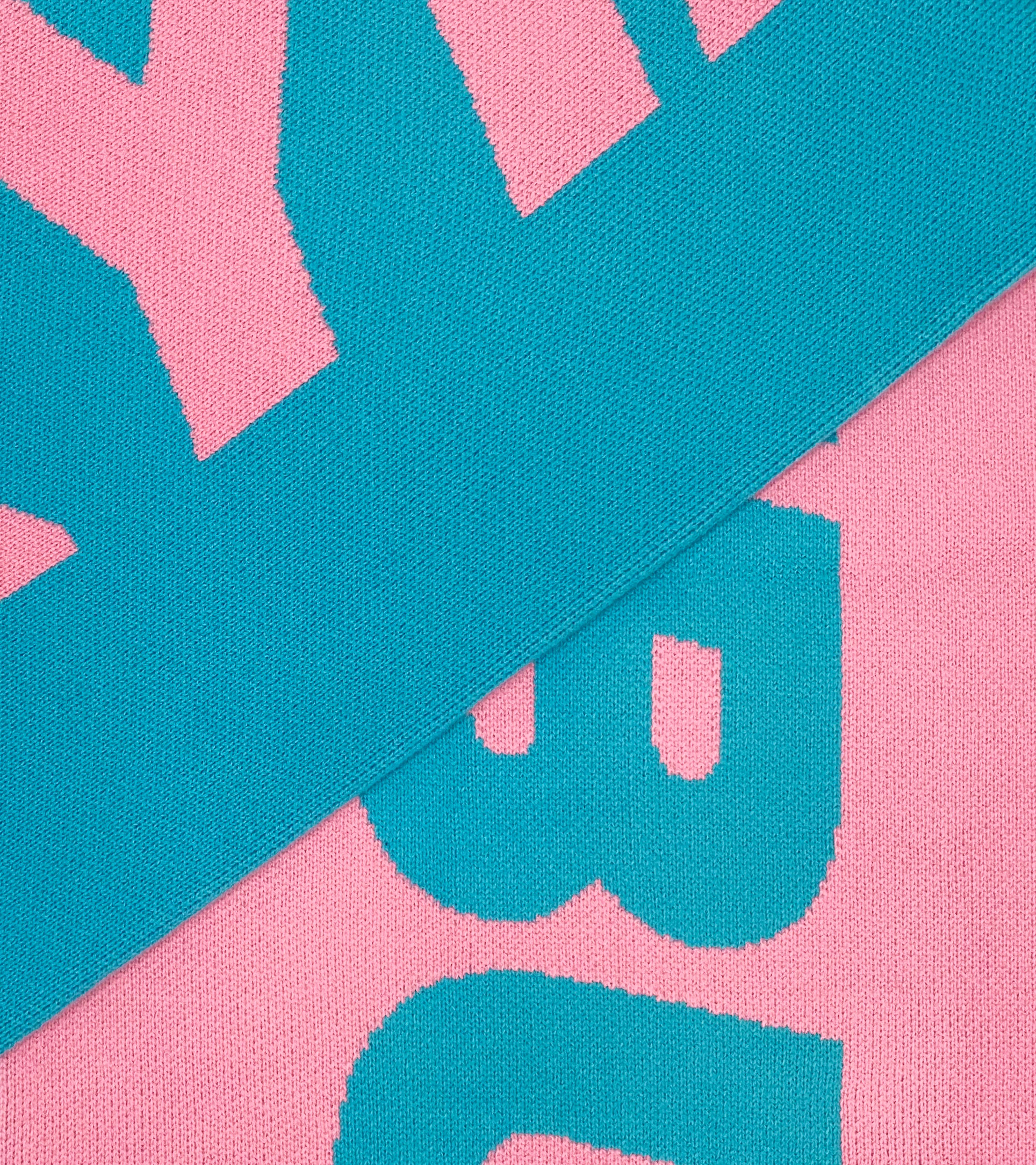 Logotype Scarf - Blue/Pink